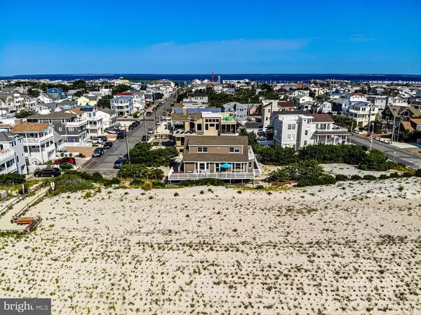 1 AND 2 7TH AND 8TH ST, Beach Haven, NJ 08008