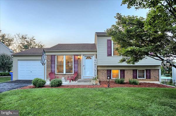 78 HONEYSUCKLE DR, Mechanicsburg, PA 17050