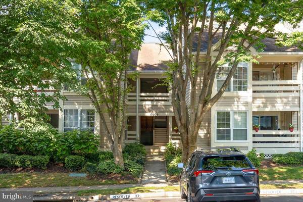 6608 JUPITER HILLS CIR #F, Alexandria, VA 22312