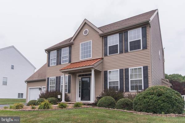 Upper Chichester, PA 19061,8 FAWN LN