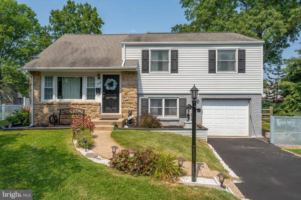 1049 BOYD AVE, Lansdale, PA 19446