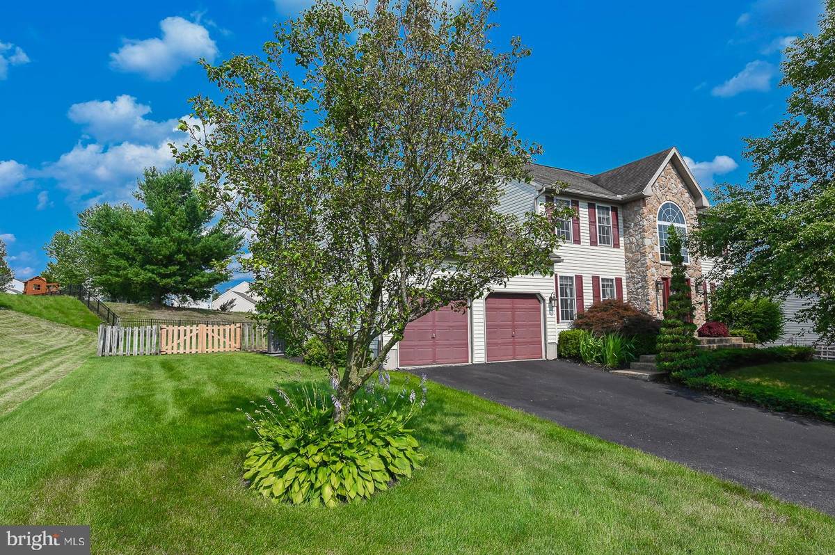 Douglassville, PA 19518,106 VERDURE LN