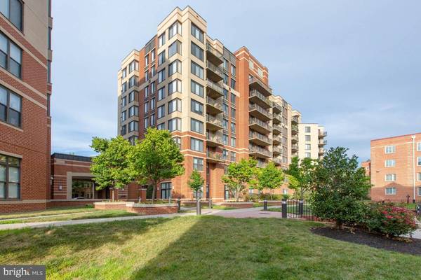 2220 FAIRFAX DR #204, Arlington, VA 22201