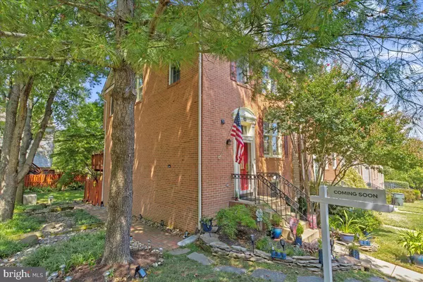 Alexandria, VA 22314,1227 QUAKER HILL DR