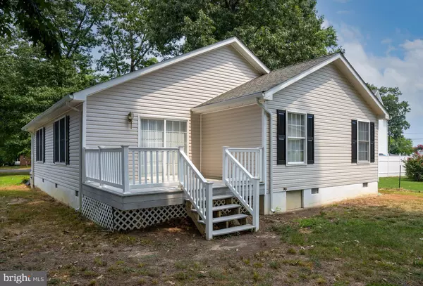 Colonial Beach, VA 22443,14 2ND ST