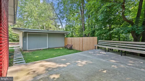 Princeton, NJ 08540,29 CHERRY BROOK DR