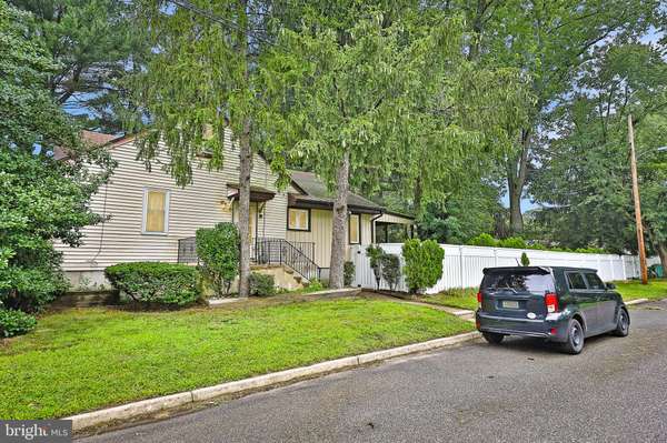 53 COLUMBIA AVE, Lindenwold, NJ 08021