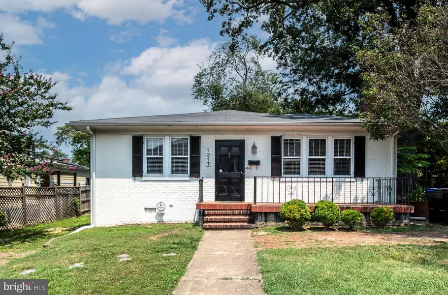 1317 AUGUSTINE AVE, Fredericksburg, VA 22401