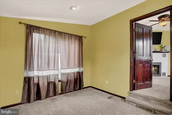 Harrisburg, PA 17112,6125 BLUE BIRD AVE