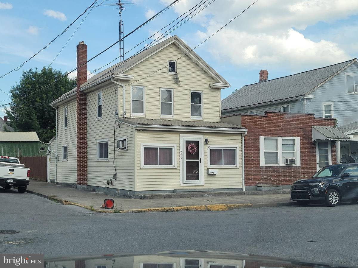 Martinsburg, WV 25401,600 WEST VIRGINIA AVE