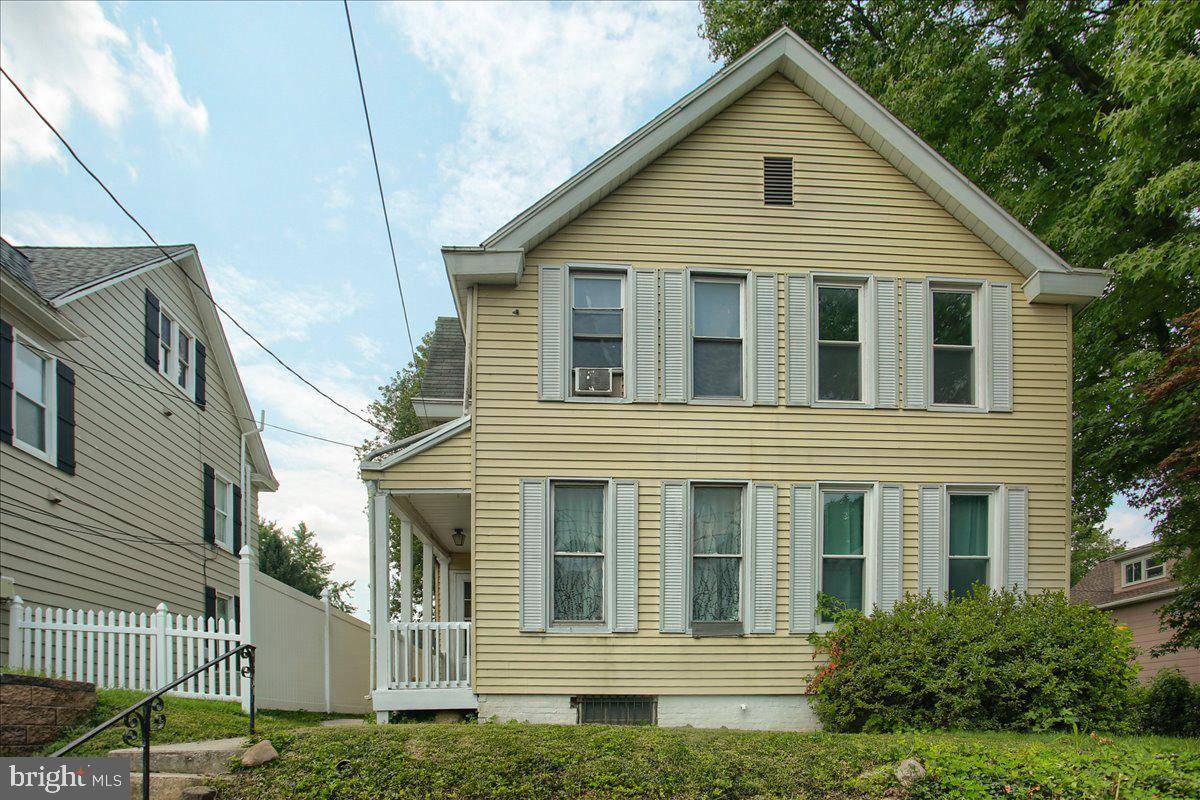 42 S 18TH ST, Camp Hill, PA 17011
