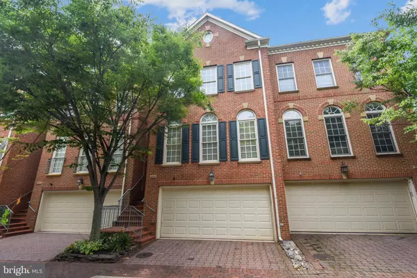 332 HELMUTH LN, Alexandria, VA 22304