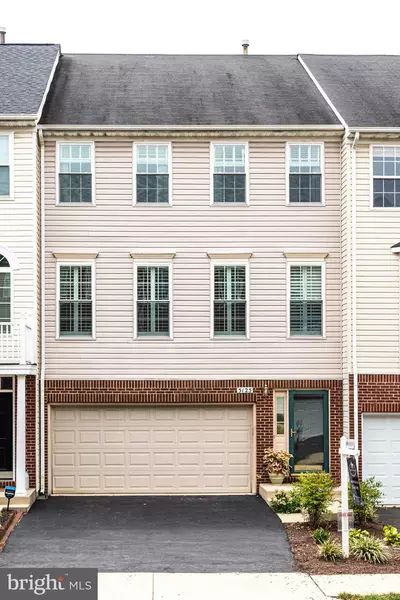 5125 BALLYCASTLE CIR, Alexandria, VA 22315