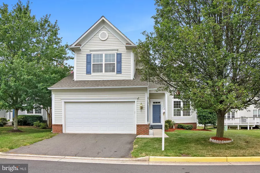 2453 LEYLAND RIDGE RD, Herndon, VA 20171