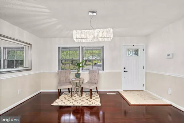 Woodbridge, VA 22193,4527 HAZELTON DR