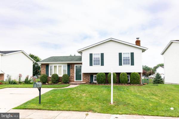 3 CAMBRIDGE CT, Taneytown, MD 21787