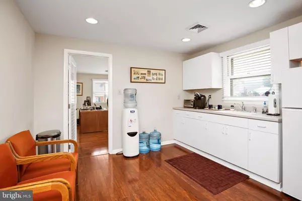 Harrisburg, PA 17109,4949 DEVONSHIRE RD