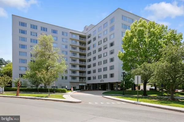 2475 VIRGINIA AVE NW #313, Washington, DC 20037