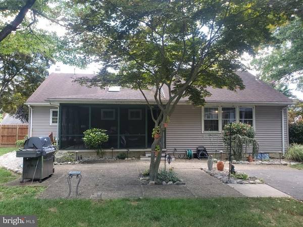 39 SODEN DR, Hamilton, NJ 08620