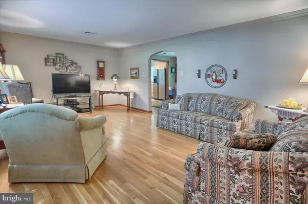 Harrisburg, PA 17113,321 S 7TH ST