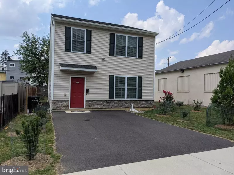 631 WESTMINSTER ST, Allentown, PA 18109