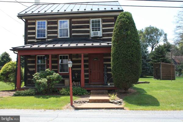 16 MAIN ST, Womelsdorf, PA 19567