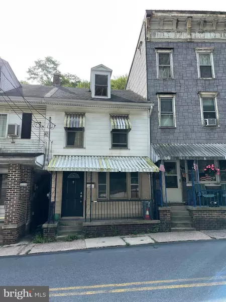 223 W BROADWAY, Jim Thorpe, PA 18229