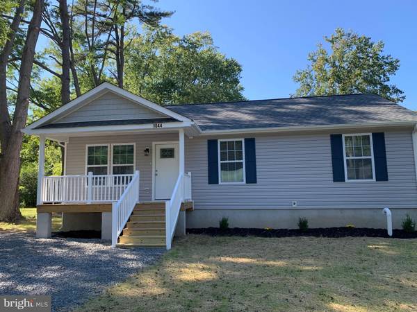 1044 MATTOX AVE, Colonial Beach, VA 22443