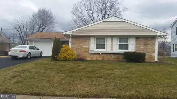 23 GIMBLE LN, Willingboro, NJ 08046