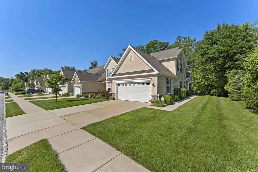 1401 HONEYSUCKLE CT, West Chester, PA 19380