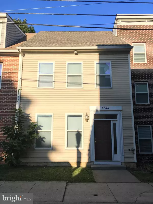 1733 LOGAN ST, Harrisburg, PA 17102