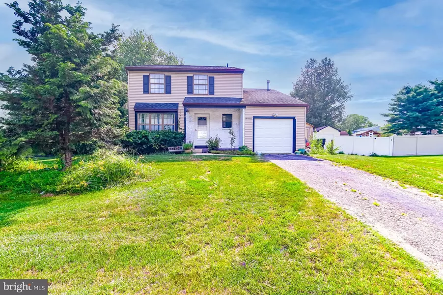 17 HEATHER DR, Sicklerville, NJ 08081
