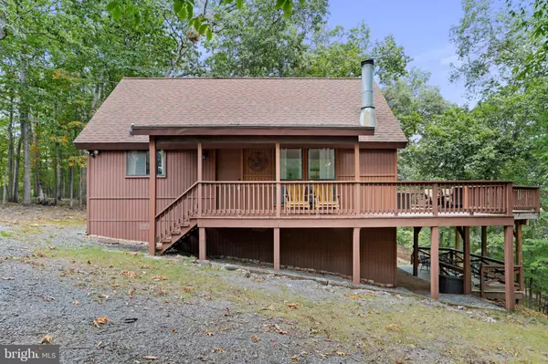 241 ENDLESS SUMMER ROAD, Hedgesville, WV 25427