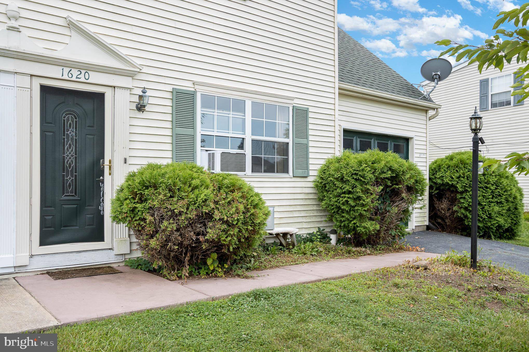 Dover, PA 17315,1620 BLUE JAY DR