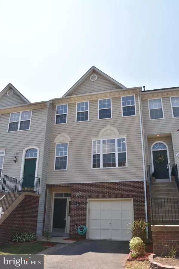 14679 SEASONS DR, Centreville, VA 20120