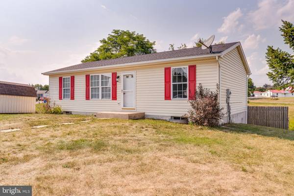 80 CRESTVIEW DR, Martinsburg, WV 25405