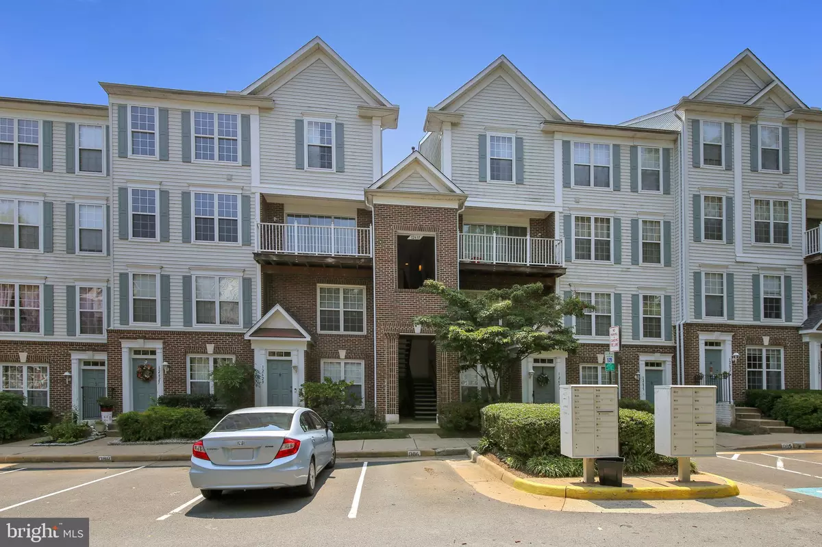 Fairfax, VA 22033,12631 FAIR CREST CT #303