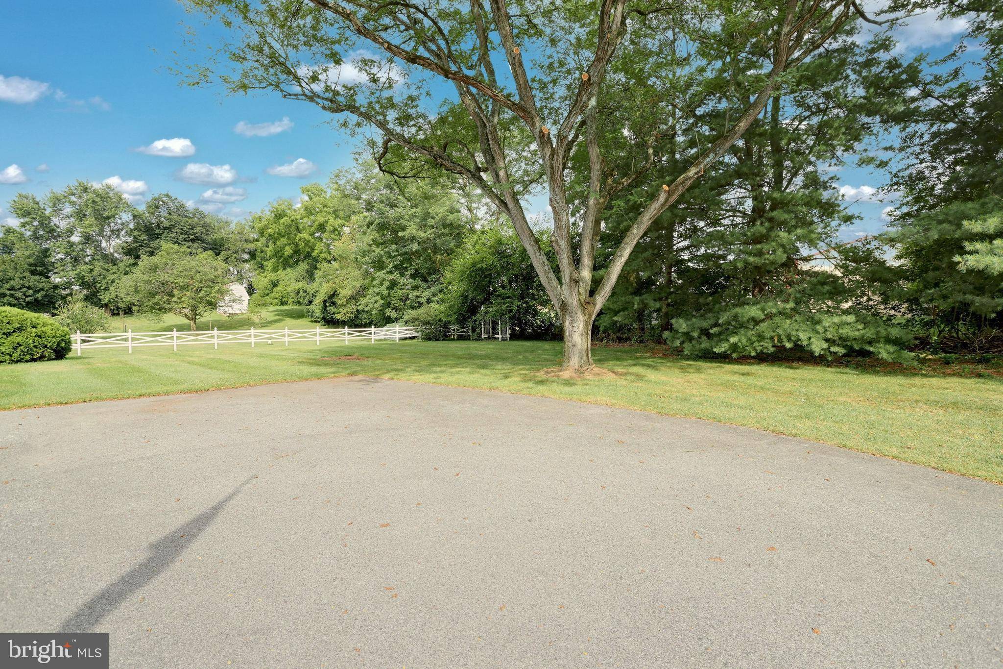Dover, PA 17315,3500 S SALEM CHURCH RD