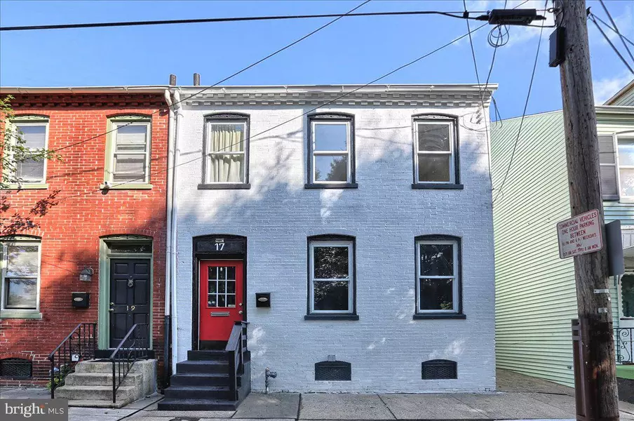 17 RODNEY ST, Lancaster, PA 17603