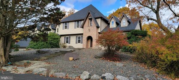 141 ORIOLE LN, Mount Pocono, PA 18344