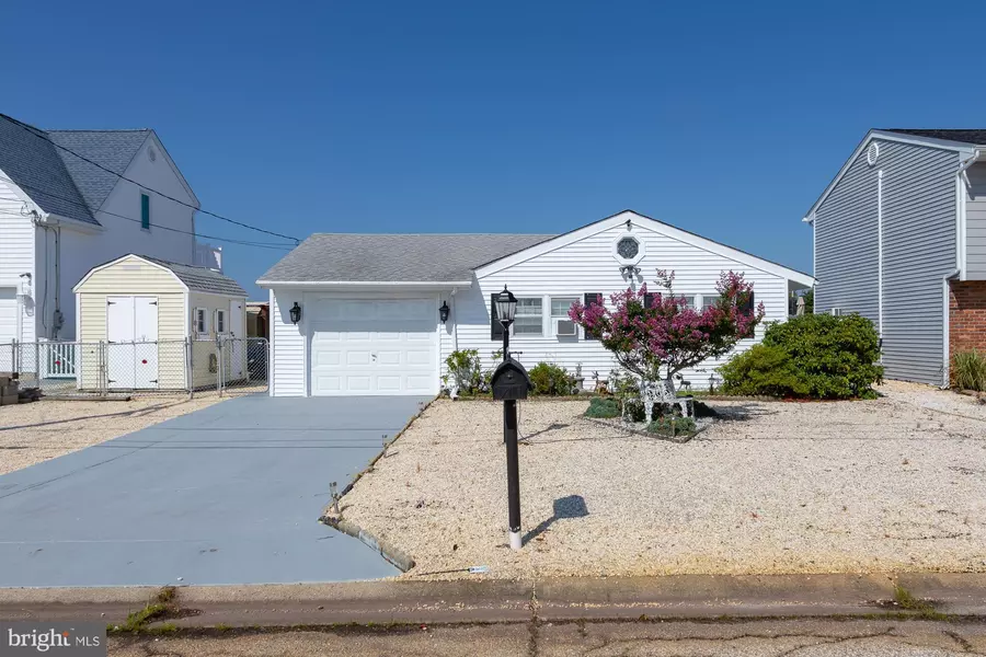 207 MONTCLAIR RD S, Barnegat, NJ 08005