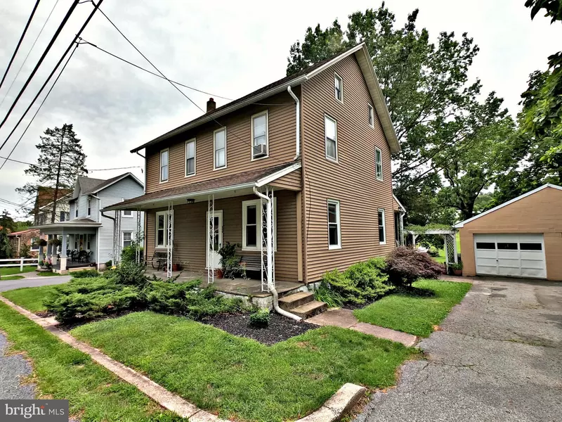 496 CHURCH RD, Reading, PA 19607