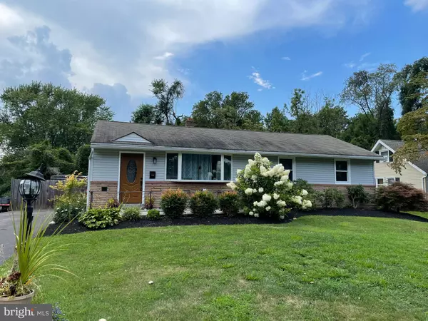 Warminster, PA 18974,146 DEB LN