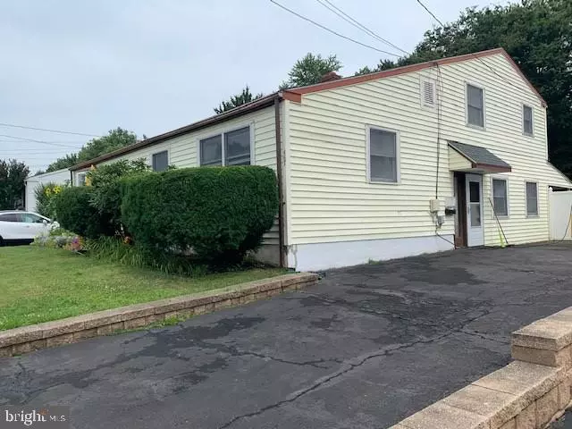 467 CEDAR ST, Lansdale, PA 19446