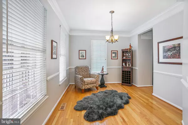 Chantilly, VA 20152,43253 STONEWALL POND ST