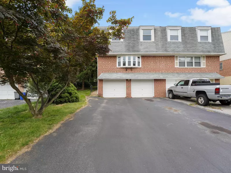 632 COUNTRY LN, Morton, PA 19070