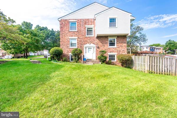 Lorton, VA 22079,9519 SALUDA CT