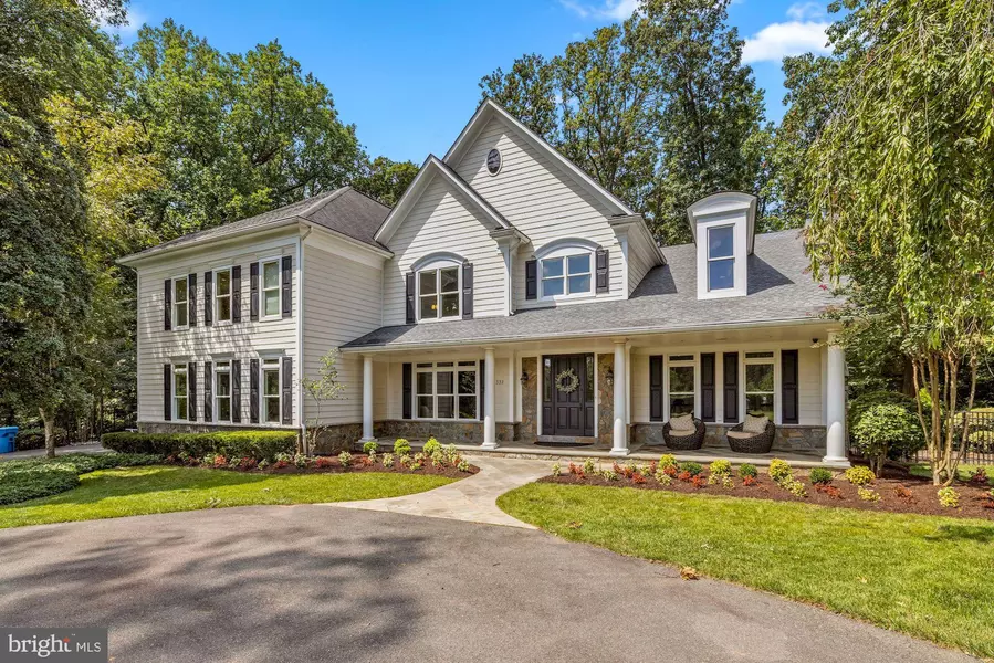 1332 WINDY HILL, Mclean, VA 22102