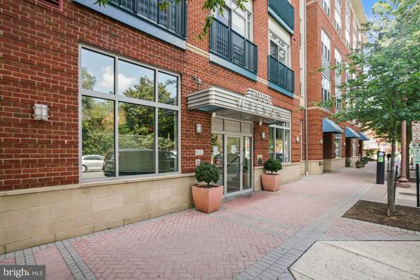 Arlington, VA 22201,1800 WILSON BLVD #113