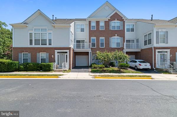 5303 BIRDS VIEW LN #B, Alexandria, VA 22312